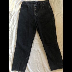 Abercrombie & Fitch Curve Love Black Faded Ankle Jeans